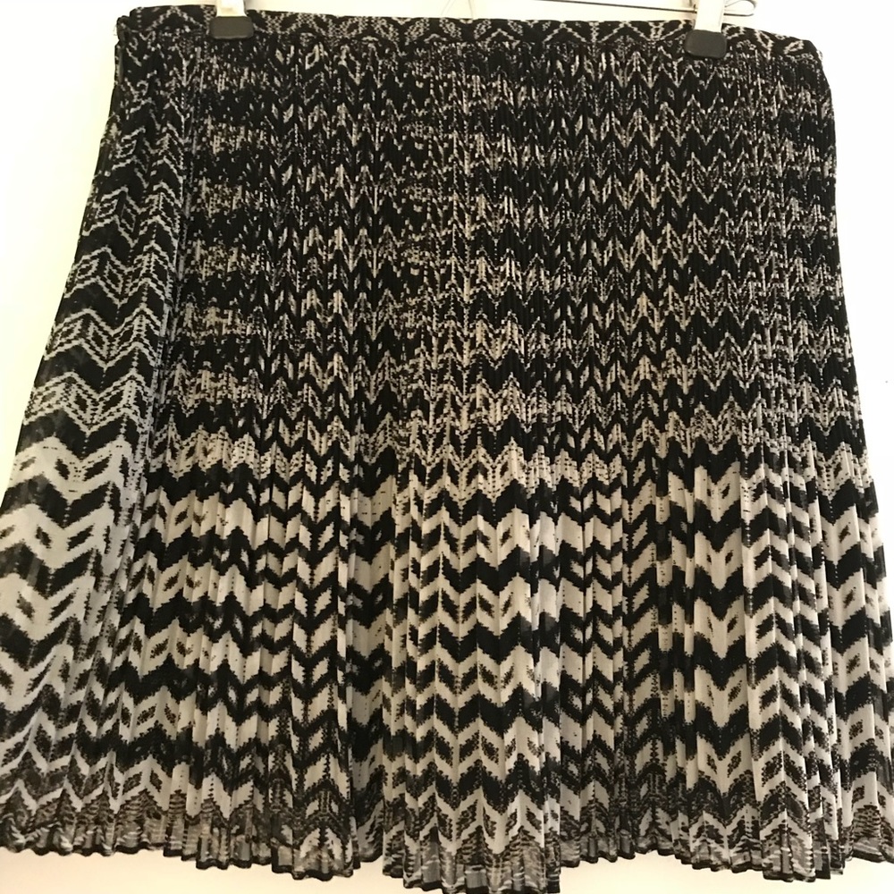 Madewell Pleated Chevron Printed Mini Skirt
